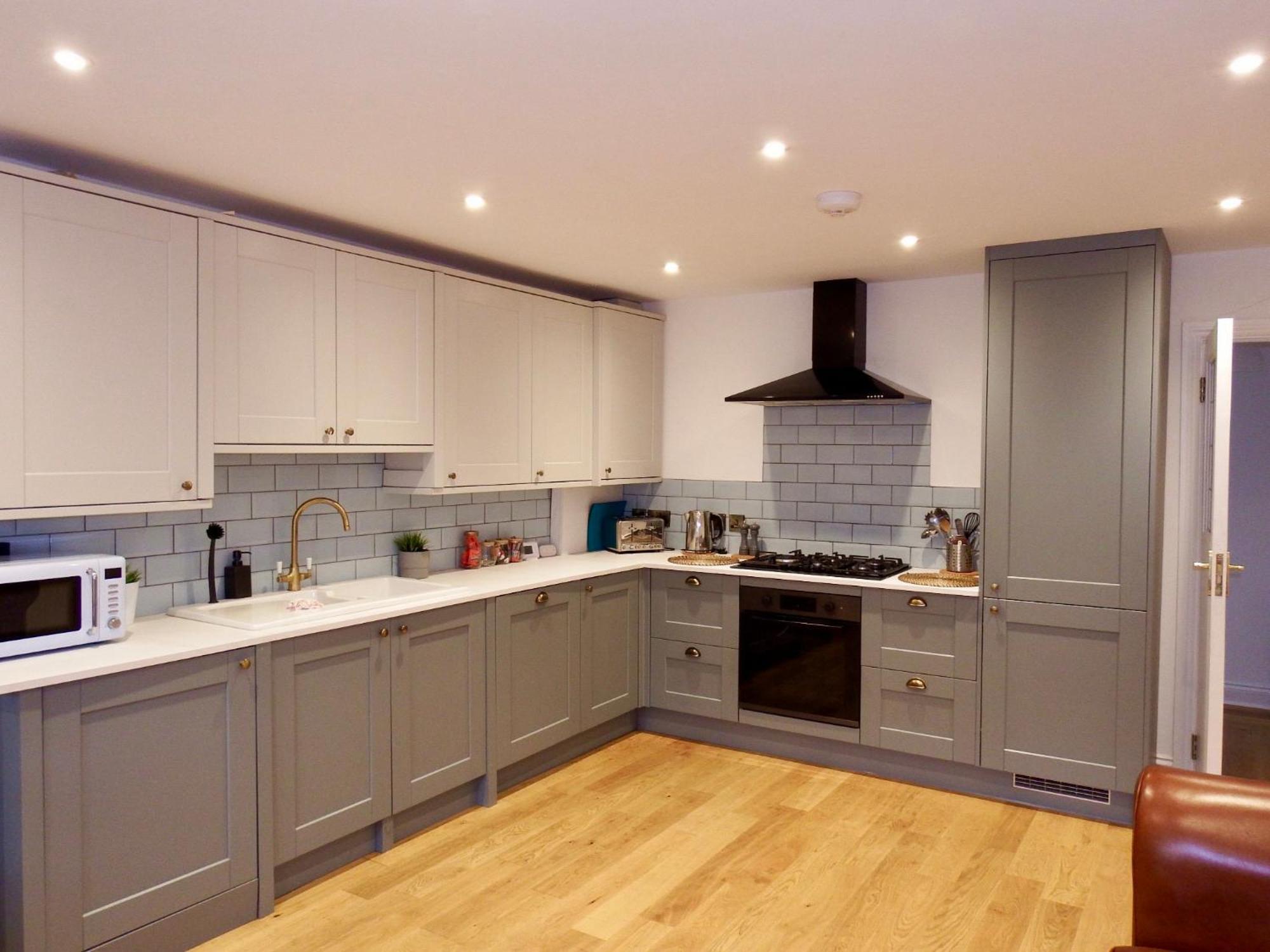 בורנמות' Newly Renovated 3 Bedroom Victorian Detached House מראה חיצוני תמונה